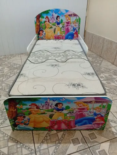 Cama infantil das princesas barbada 