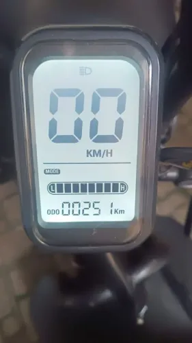 Triciclo elétrico
