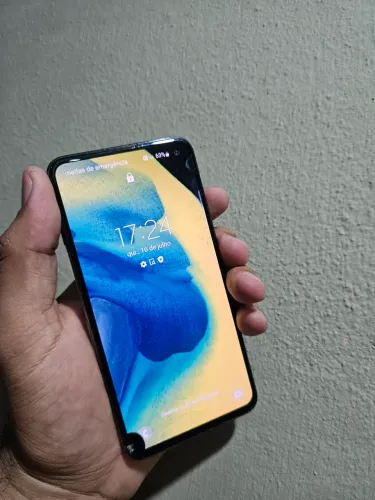 Galaxy S10e 