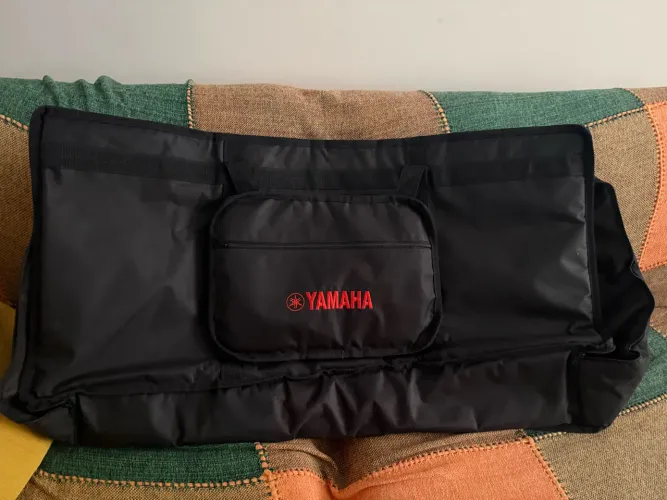 Capa de teclado de 6 oitavadas. 
