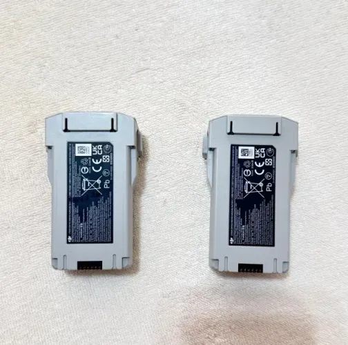 Kit 2 Baterias DJI Mini 4 Pro (15 e 16 ciclos) + Hub carregador original - R$ 1.000,00