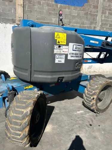 Plataforma Elevatória Genie Z45/25J RT 4x4 Diesel 13,7m