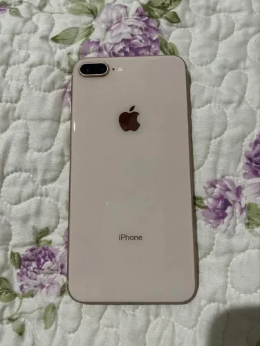 iPhone 8plus 450,00