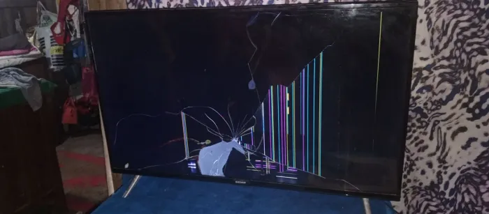 Olá estou vendendo uma televisão semp