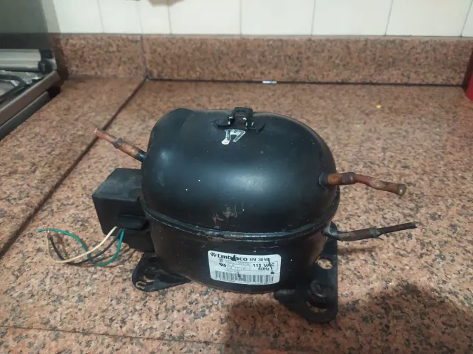 Motor de geladeira 