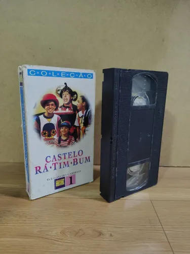 Fita VHS castelo Rá-tim-bum
