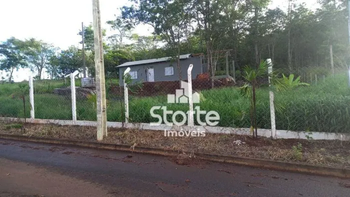Chácara à venda, 1.000m² por R$ 200.000 - Represa de Miranda IV - Uberlândia/MG