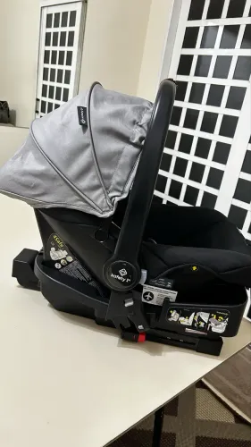Bebe conforto safety com base isofix