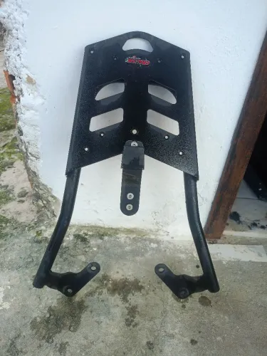 Suporte do baú da nmax 2020