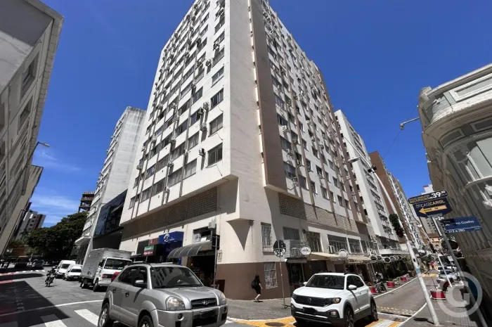 Espaço e conforto para sua família no Centro de Florianópolis
