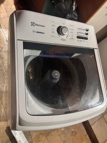Vendo máquina de lavar Eletrolux
