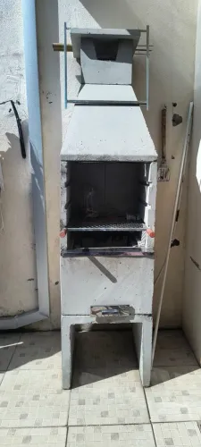 Churrasqueira pré-moldada.