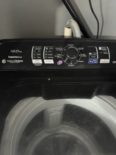 Lavadora de roupas Panasonic 12Kg sistema ciclone