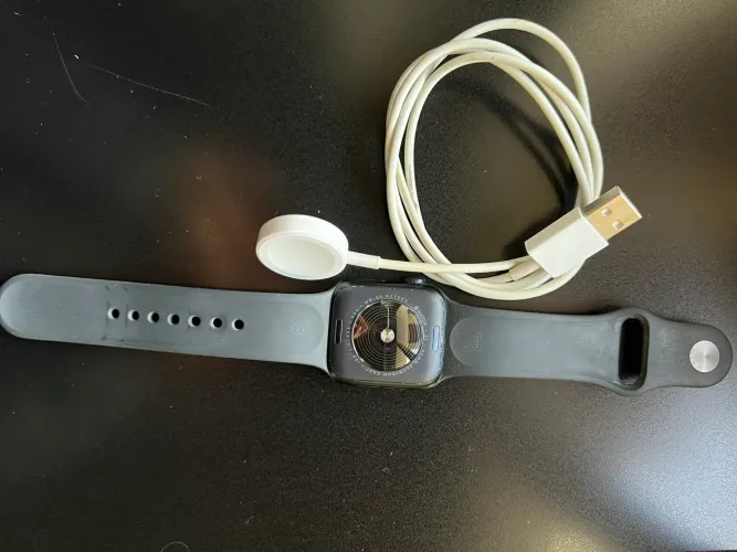 Apple Watch SE 2 40mm