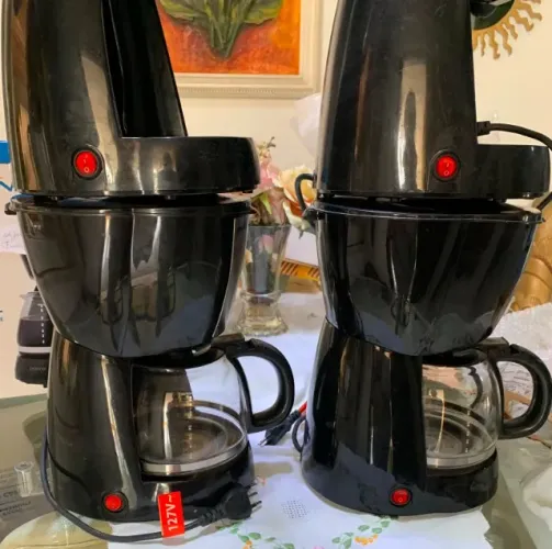 4 Cafeteiras elétrica Britania Todas Para conserto Todas com Caixas e Manual .