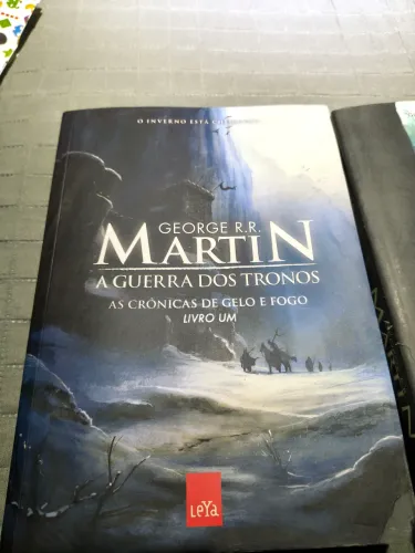 Livros Game of thrones