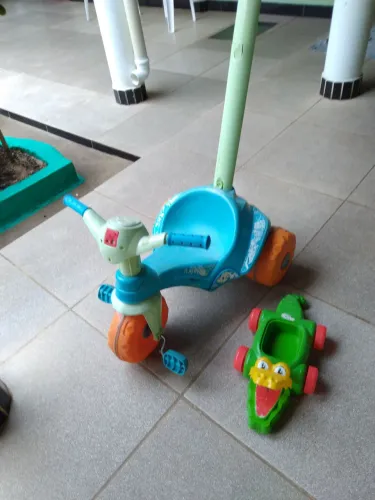 VENDE: OS DOIS. NÃO ENTREGA.