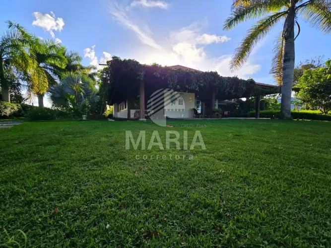 Casa com ampla área verde e 3 suítes à venda no condomínio Boa Vida Country!