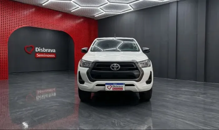Toyota Hilux CD 4X4 2.8 Diesel Mec. 2024