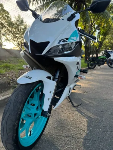 Yamaha R-3 2025 