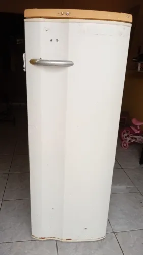 Geladeira usada entrego gratis