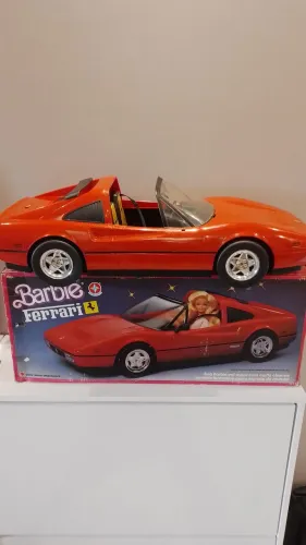 Ferrari da Barbie