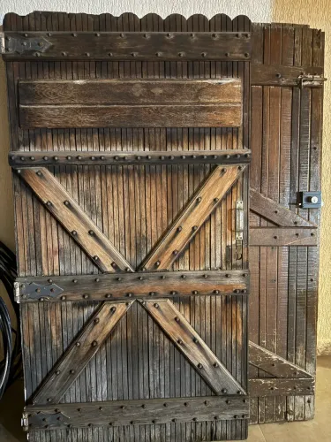 Portão social e portão de garagem ( madeira ) 