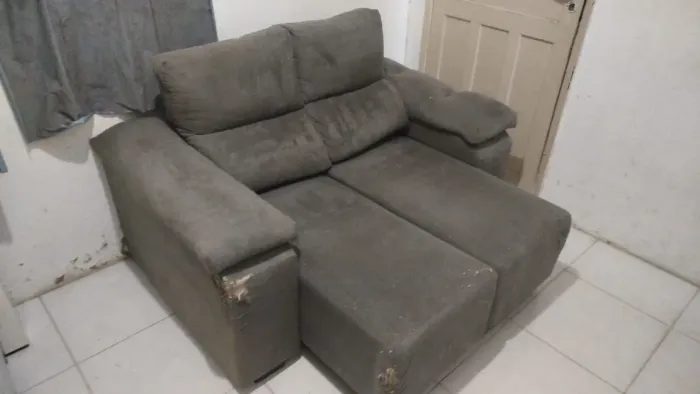 Sofá 2 lugares , entrega grátis