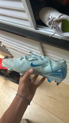 Chuteira Nike Air Zoom Mercurial Vapor 16 elite mad ambition trava mista, usada uma vez