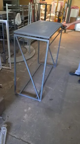 Mesa Expositora Metalica