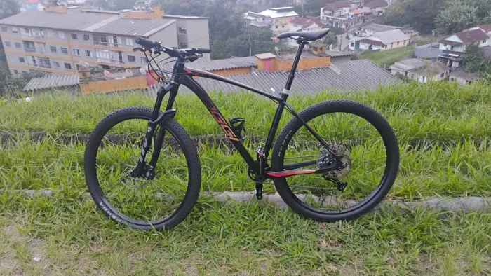 Bike Oggi 7.5 aro 29