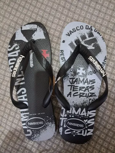 Chinelos Havaianas modelo Top Times do Vasco da Gama,
