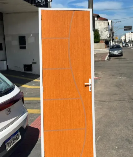 PORTA DE MADEIRA COMPLETA COM MARCO DE ALUMÍNIO - PROMOÇÃO