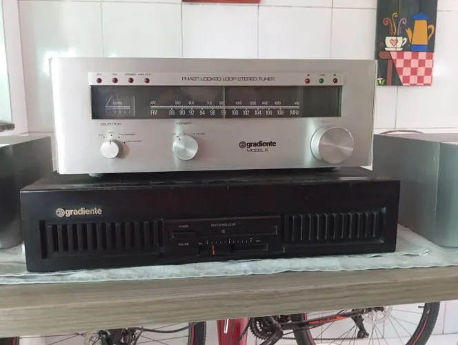 Tuner gradiente model 08/ pontecia PM 80 não está a venda.