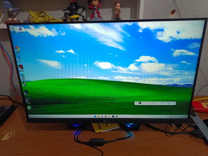 Monitor LG  24 100hz + suporte articulado + teclado redragon azure mecânico Switch brown. 