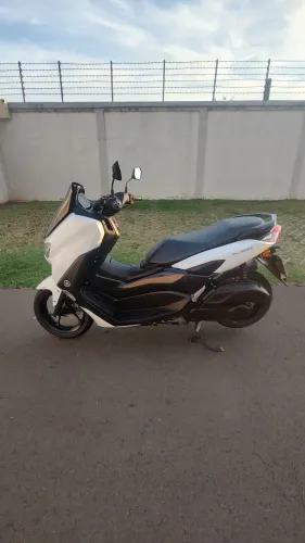 Nmax branca