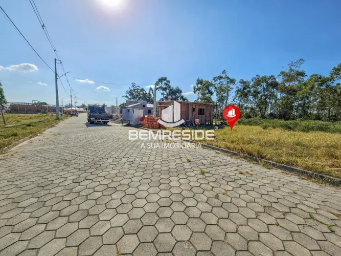 Terreno escriturado e pronto para financiamento em Sangão