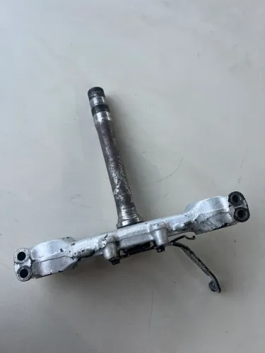 Mesa Inferior Honda Xre 300 2009/2018 Original Usado