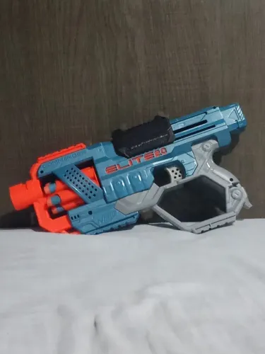 Vendo Nerf elite 2.0 menos de 1 mês de uso