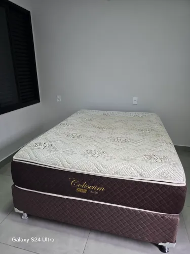 Vendo - Cama Box casal Gazin Coliseum Pocket - Conservada