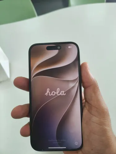 iPhone 16 impecável aceito cartão