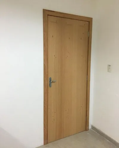 Instalação de portas e fechaduras