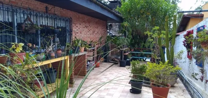 Casa com 3 quartos à venda, 500 m² por R$ 2.490.000 - Granja Viana - Carapicuíba/SP