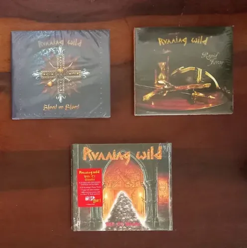 CDs lacrados Running Wild importado nacional 