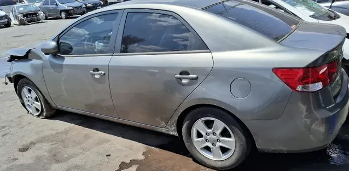Sucata Kia Cerato SX 1.6 16V 2010/2011