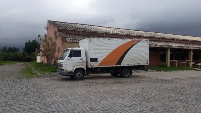 Fretes e Mudanças ! Local e interestadual ! 