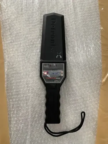 Detector De Metais Detronix Mettus Mni Recarregavel