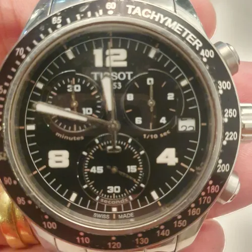Tissot V8