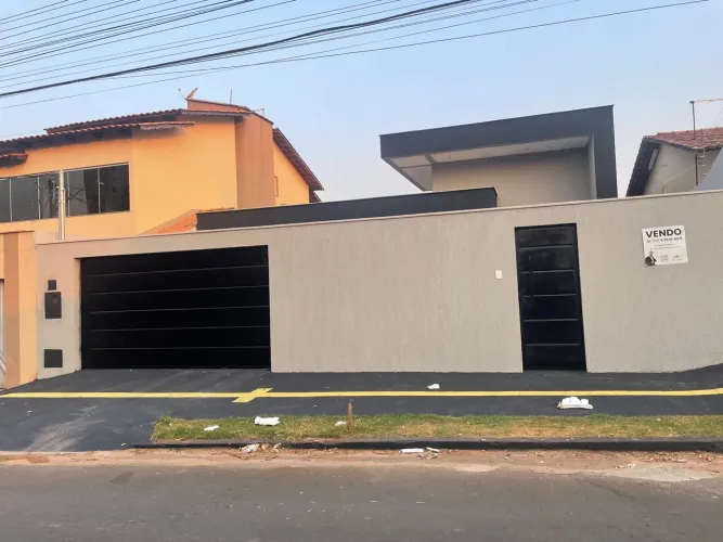Casa no Jardim Ipê/Humaitá - Passeio das aguas