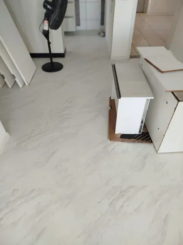 Especialista Em Pisos Vinílicos Mantas Laminados e Rodapés.